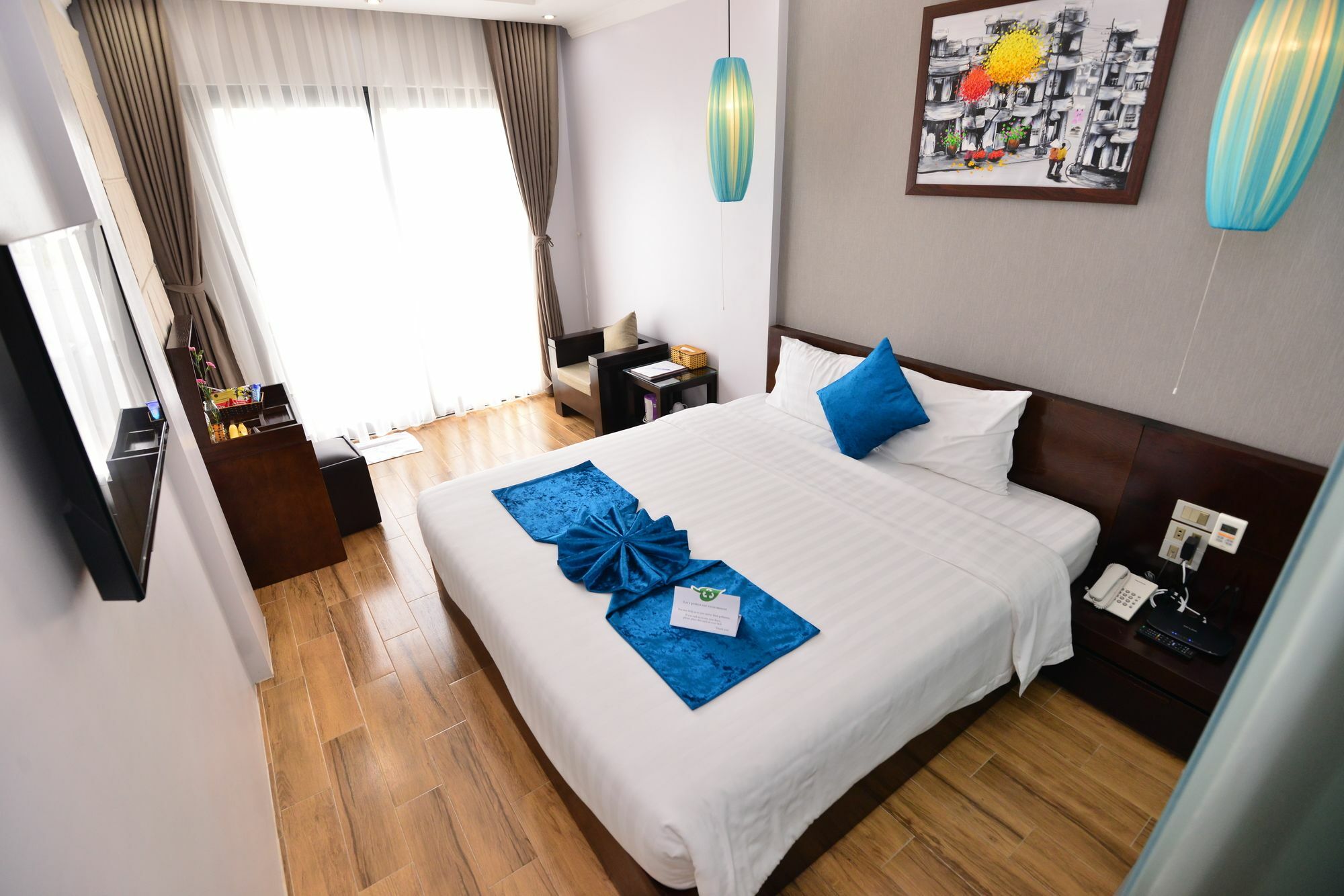 Bella Premier & Rooftop Skybar Hotel