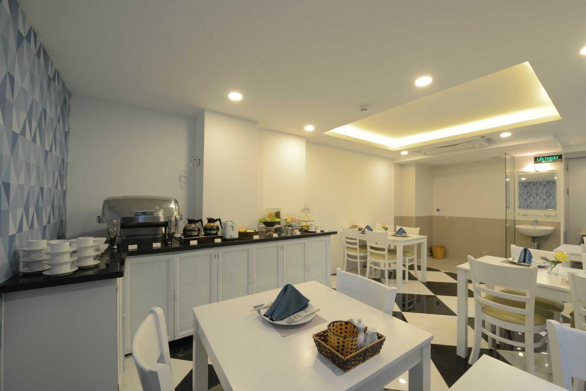 Hotel Prime Center