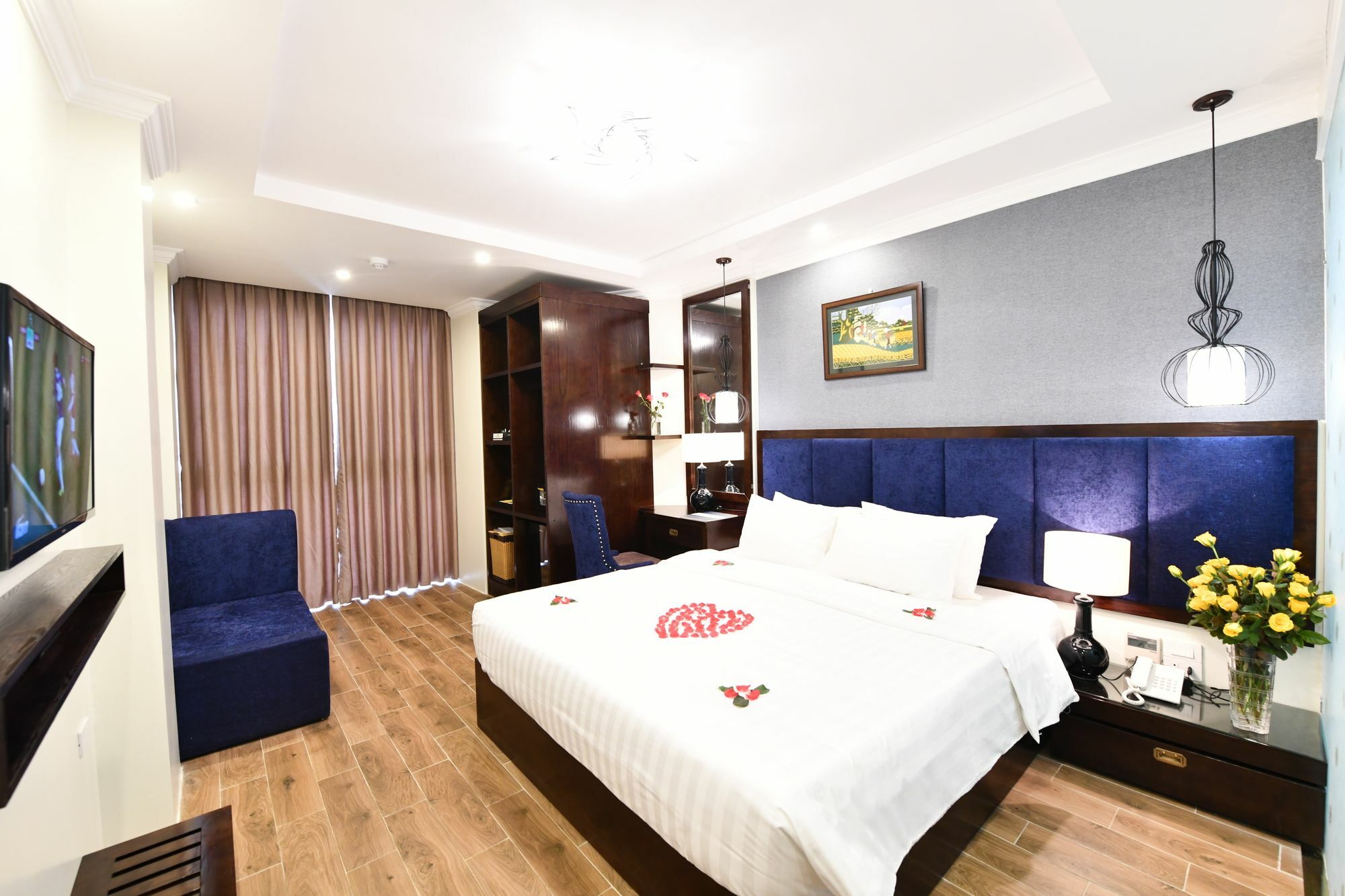 Bella Rosa Trendy & Hotel