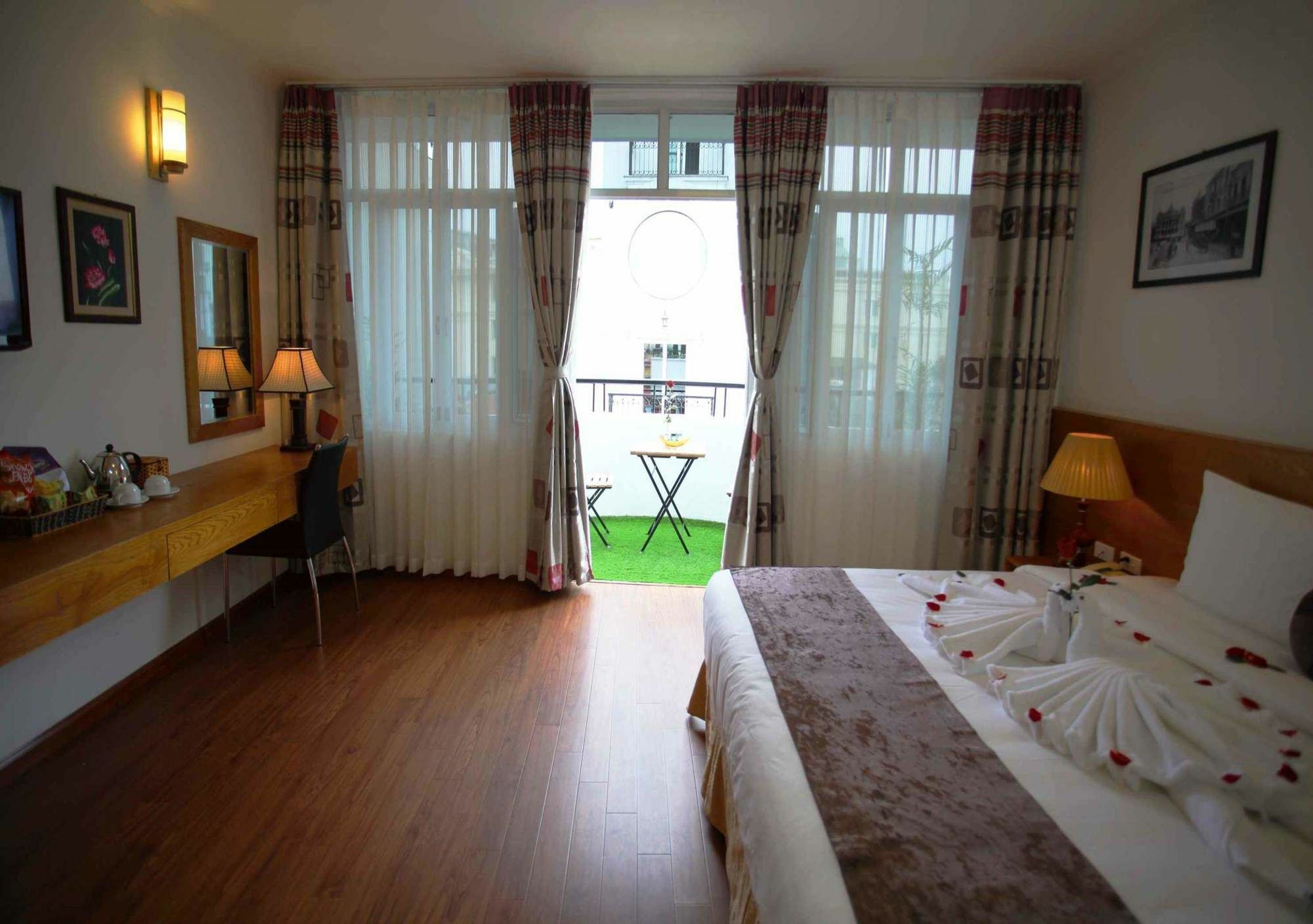 Family Hotel Hanoi