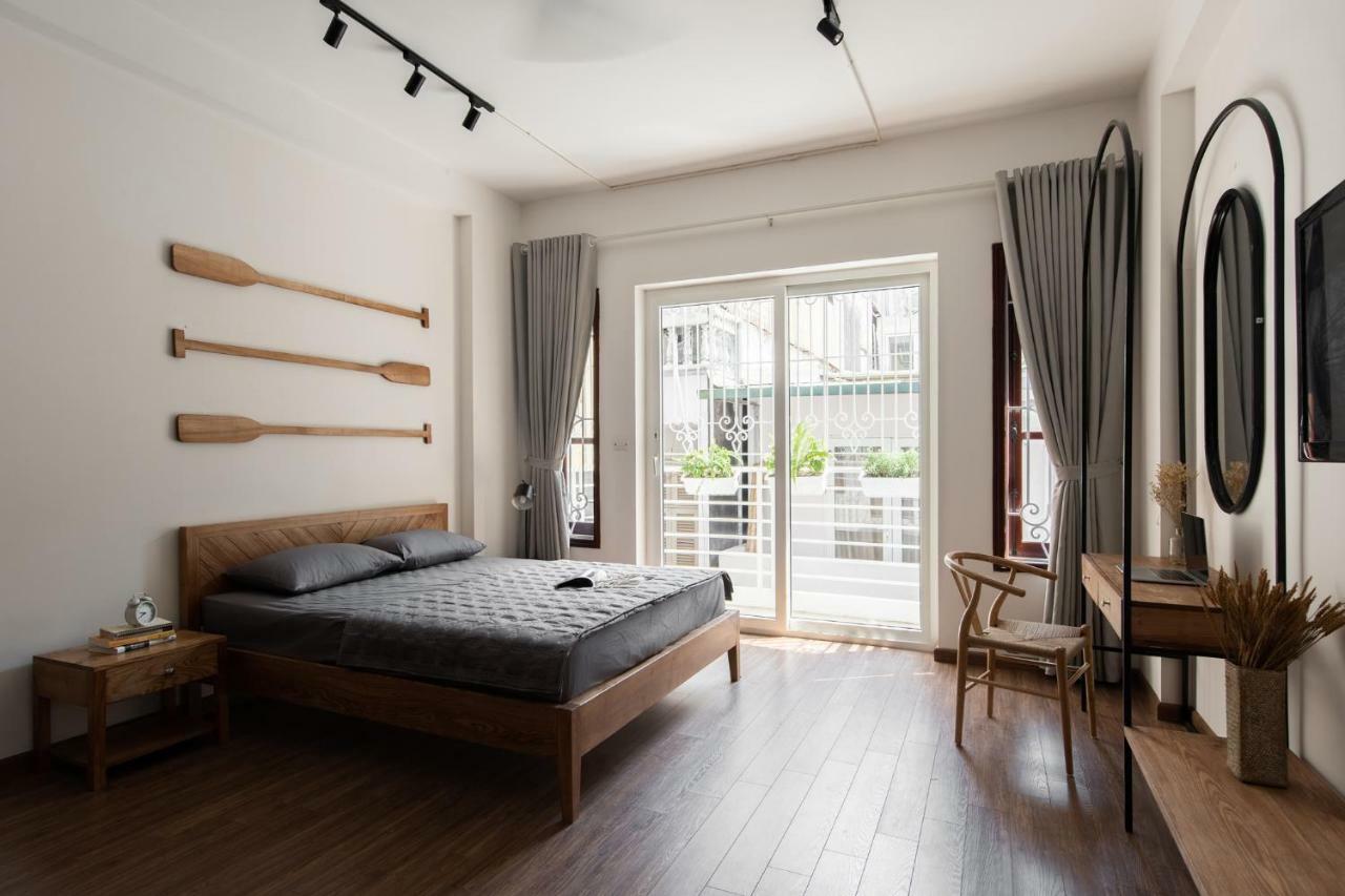 Nyna House-luxury-clean-sword