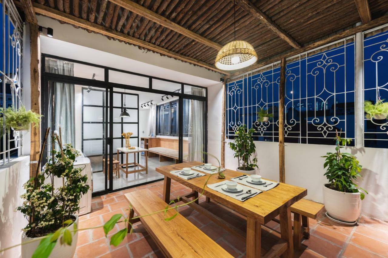 Nyna House-luxury-clean-sword