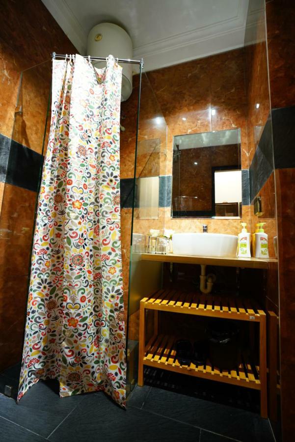 Elegant Studio Yet Kieu Apartment