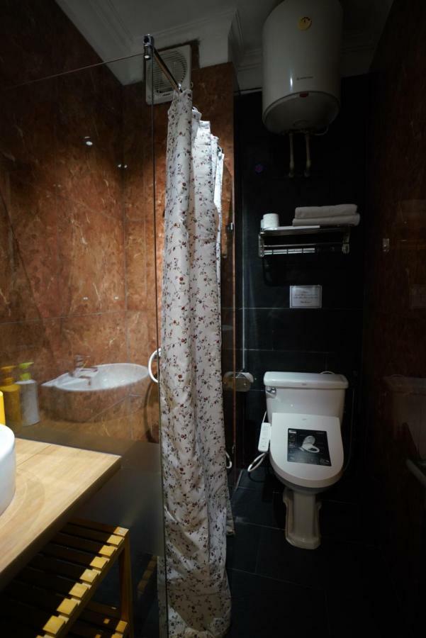 Elegant Studio Yet Kieu Apartment