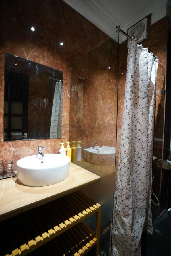 Elegant Studio Yet Kieu Apartment *
