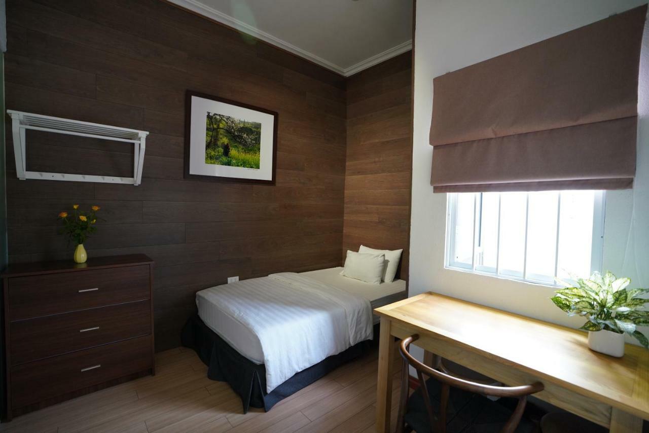 Elegant Studio Yet Kieu Hanoi