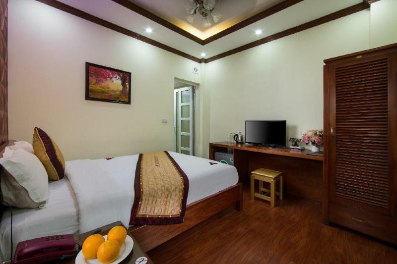 Phuong Ngoc Hotel 3*