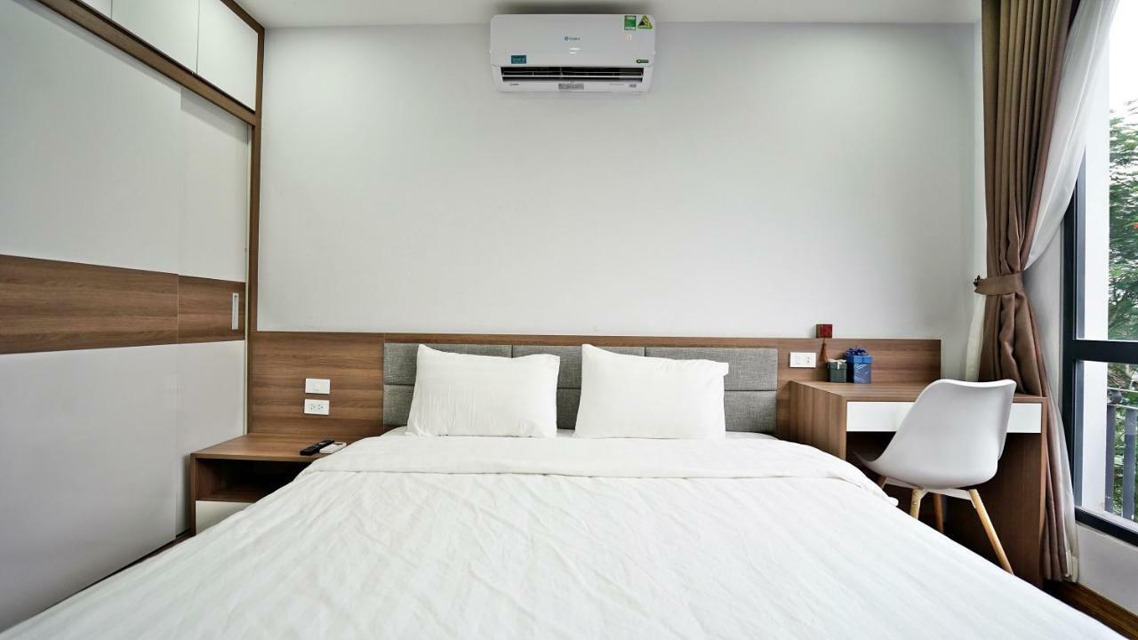 Arl Trinh Cong Son Khách sạn hẻo lánh Hà Nội
