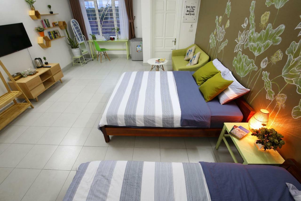 Vitamin West Lake Homestay