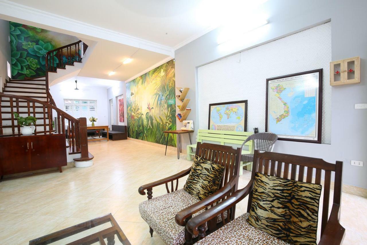 Vitamin West Lake Homestay