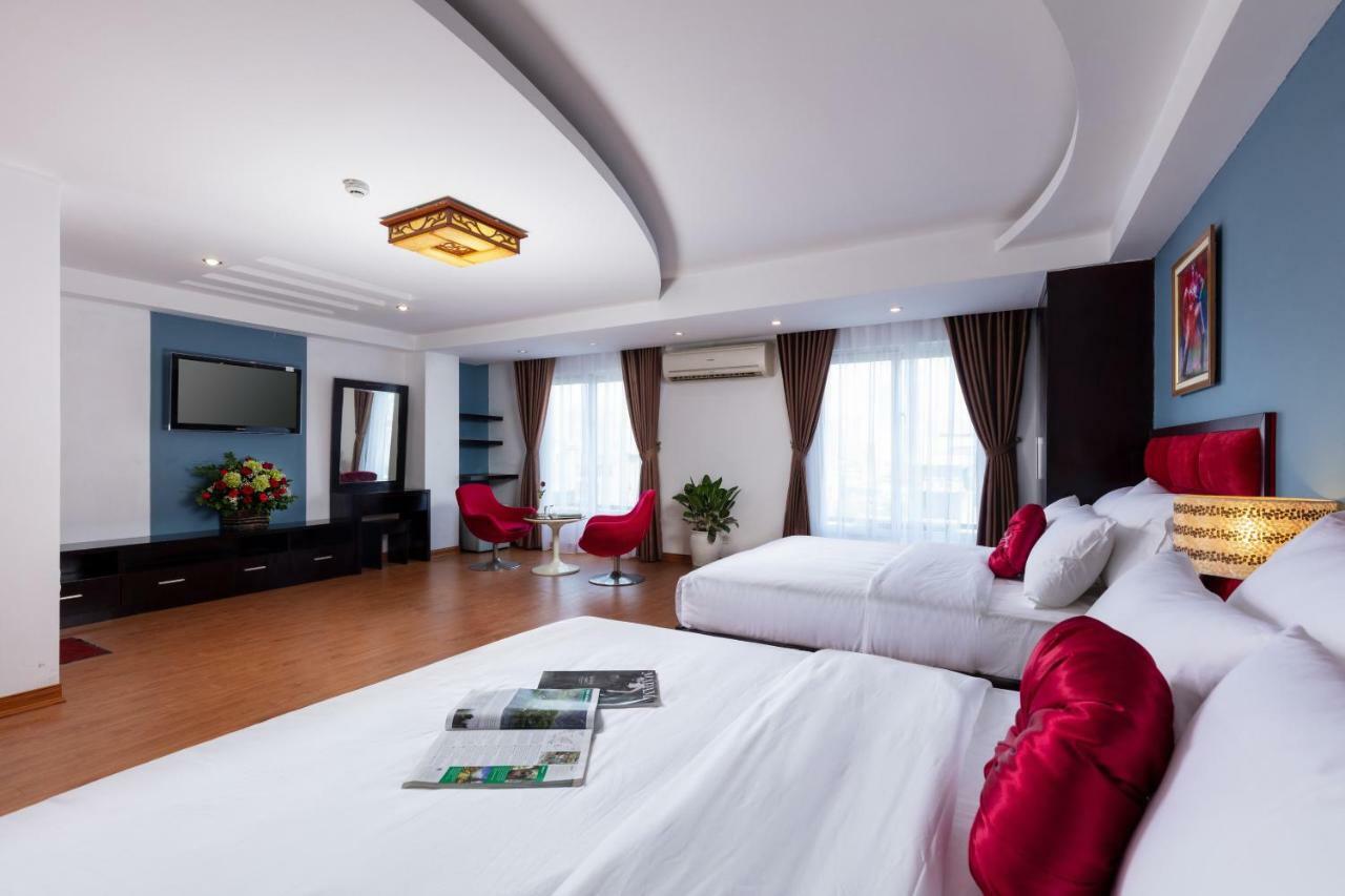 & Travel 3*