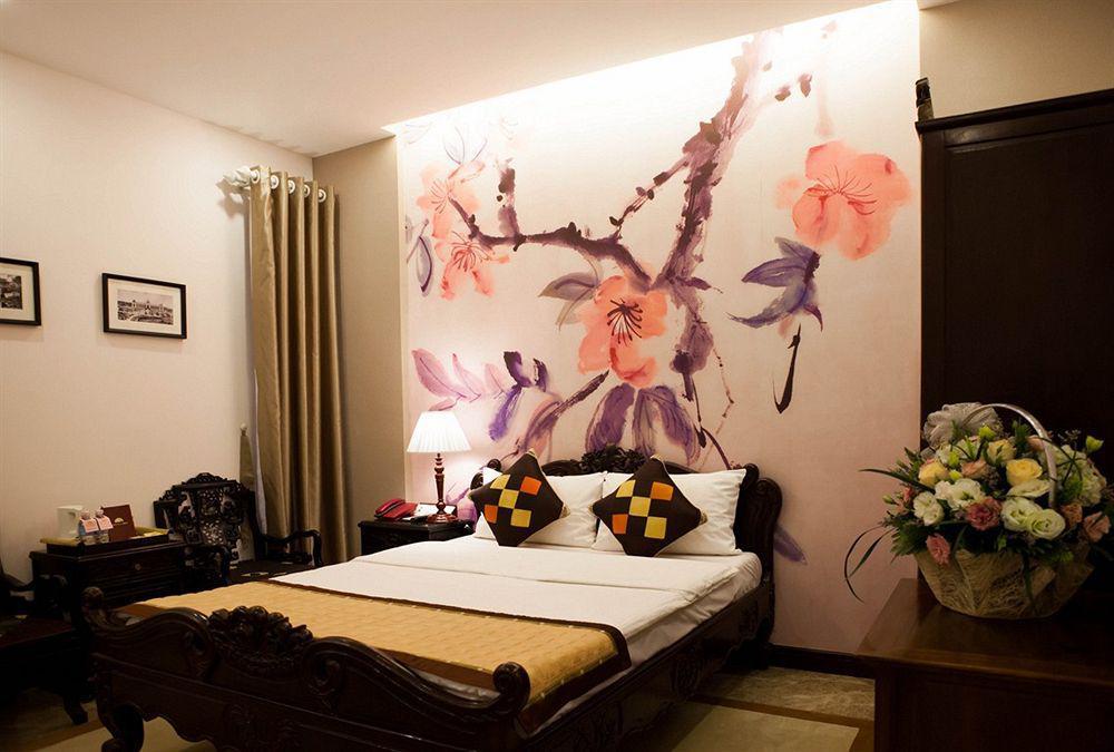 Hong Ngoc Dynastie Boutique & 4*