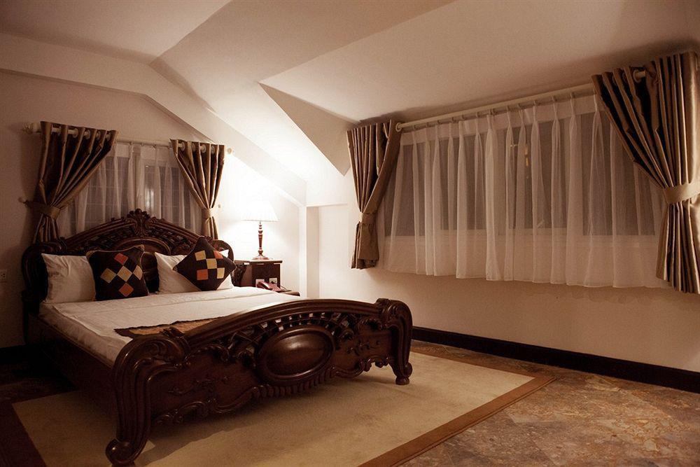 Hong Ngoc Dynastie Boutique & 4*