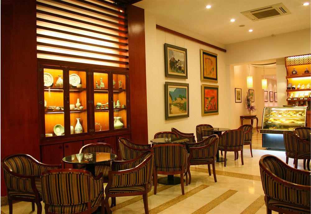 Zephyr Boutique 4*