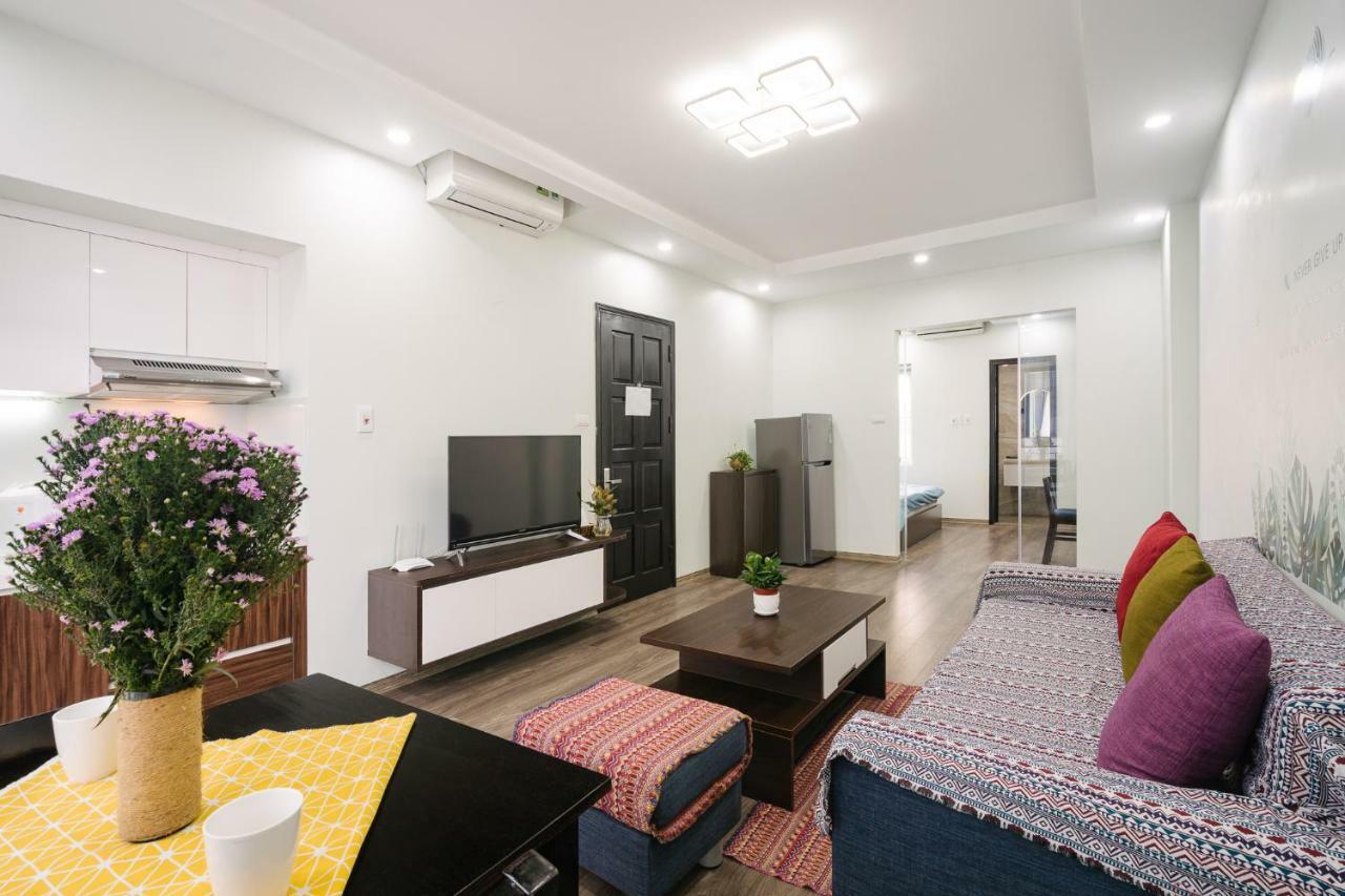 Luck Apart 01 - Tay Ho One Bedroom Apartment! Hanoi