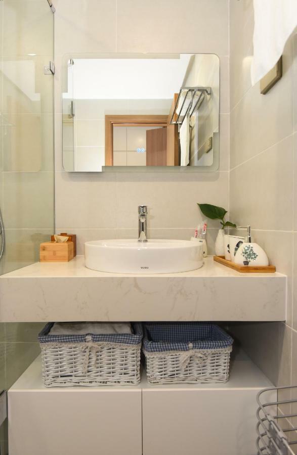 A Cosy In Vinhomes Bay Ha Noi *
