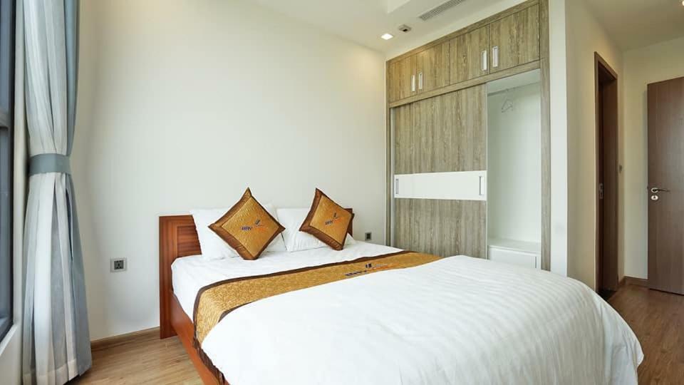 Vinhomes Green Bay - By Bayhomes 3* Hanoi