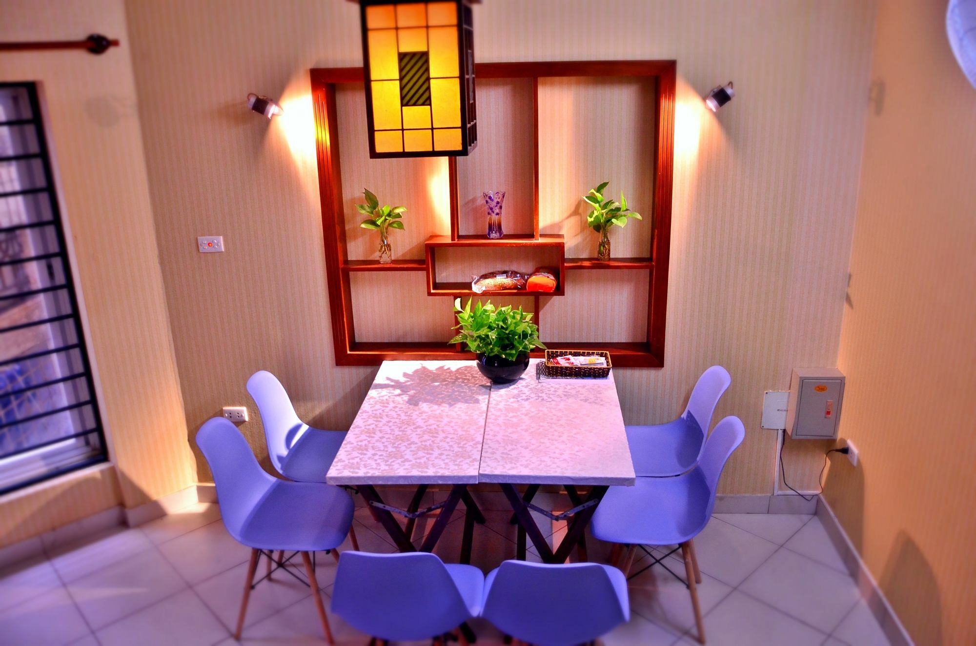 Mia House