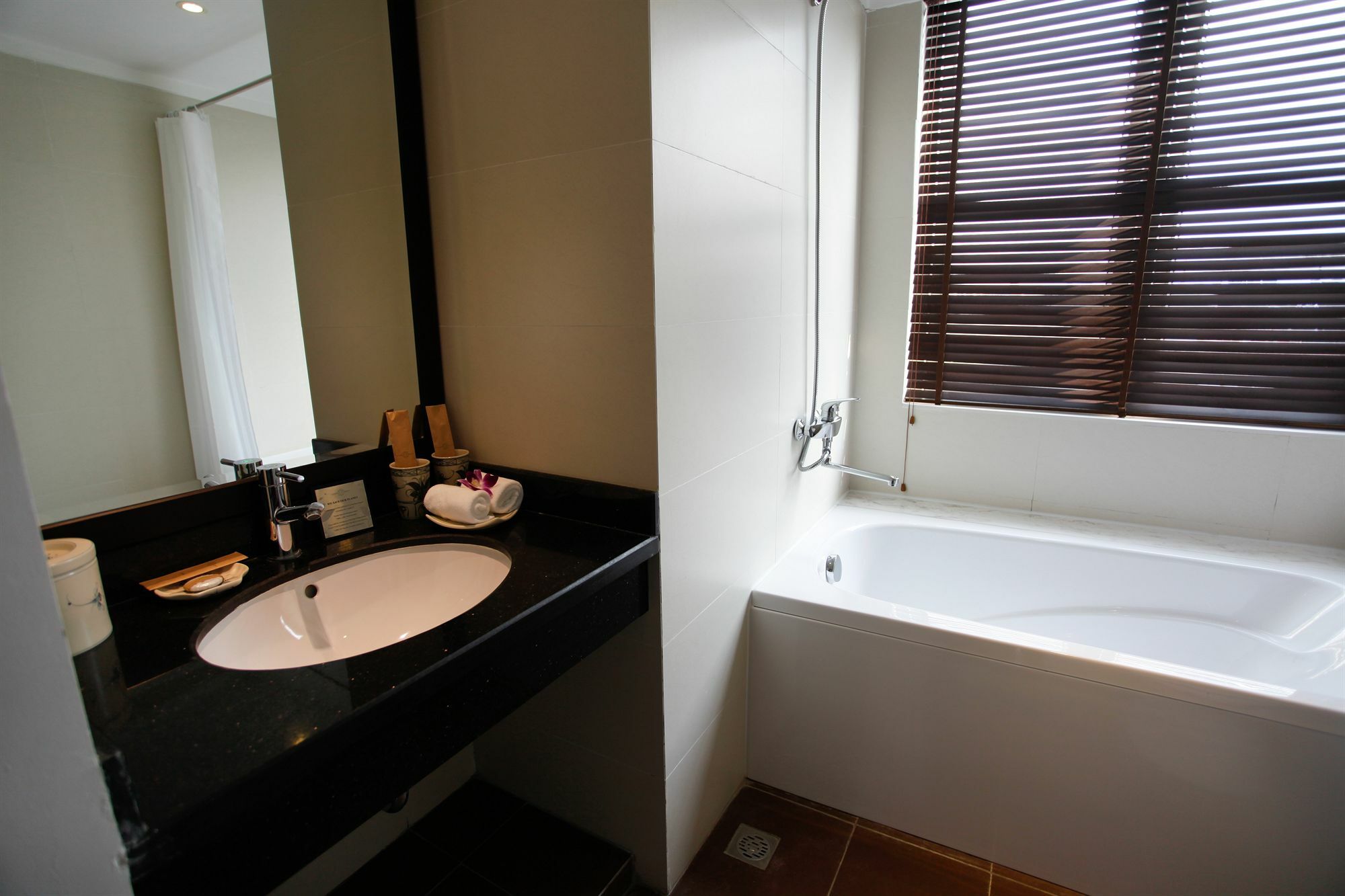 Essence Palace 3* Hanoi