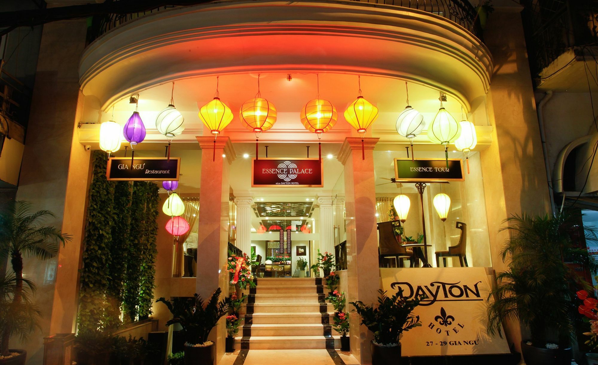 Essence Palace Hotel