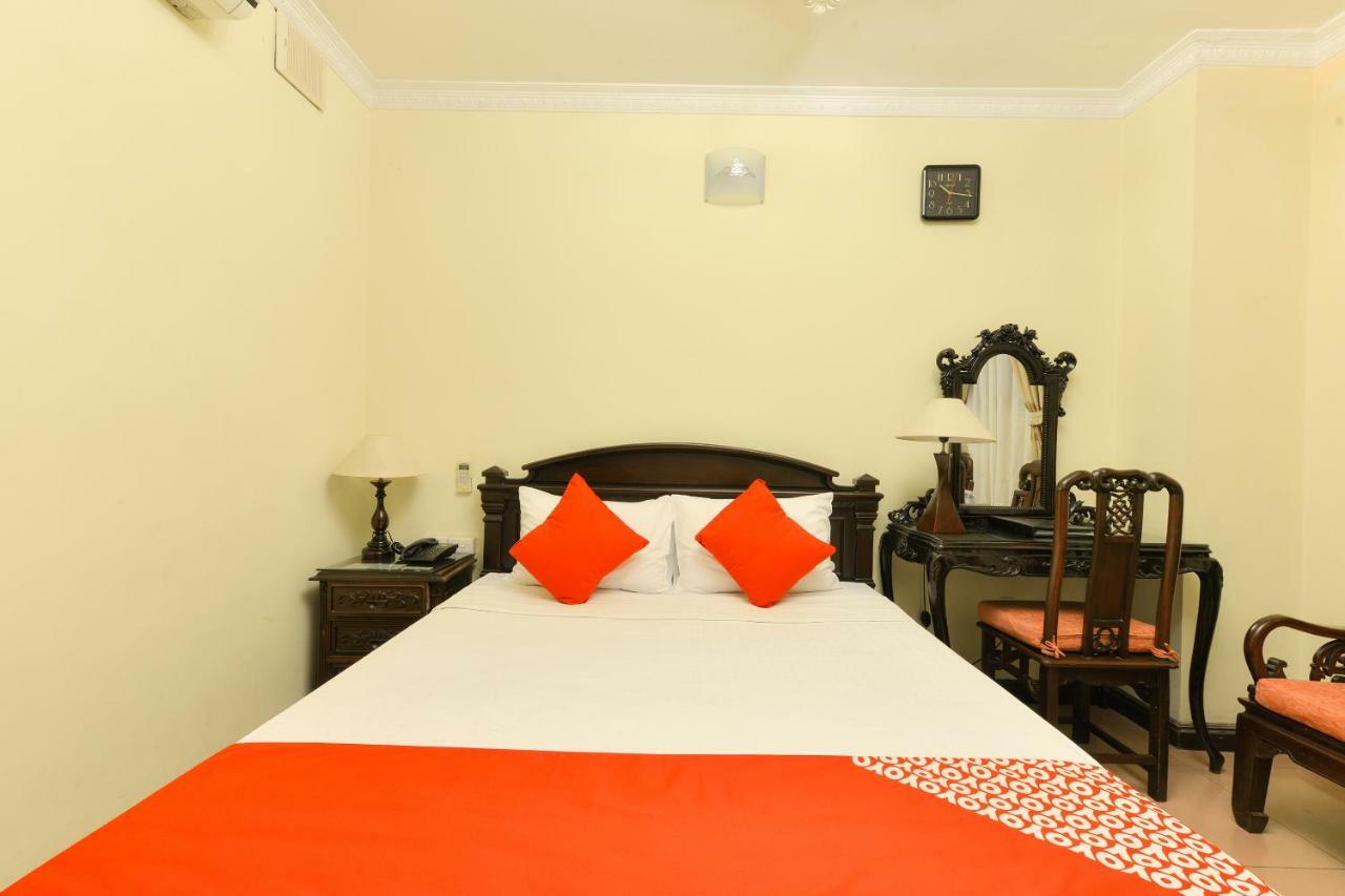 Hotel Lucky 2 & Travel 3*