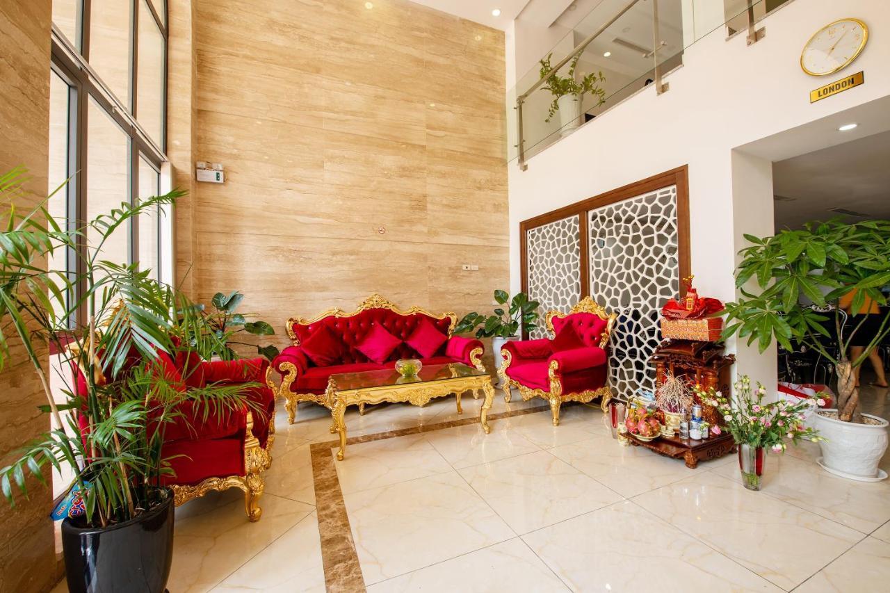 Suji Hotel 3*