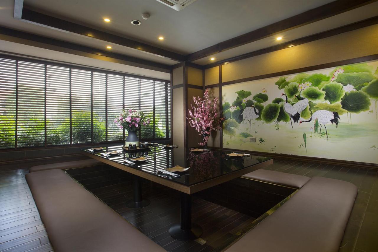 Oasis Hanoi