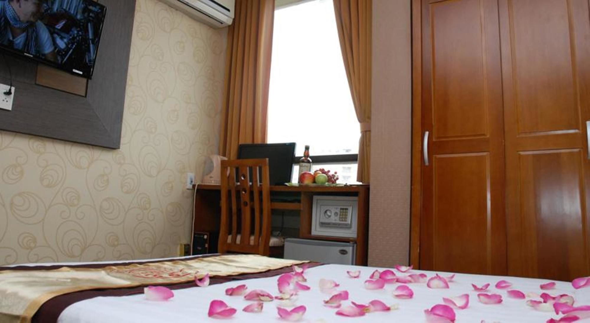 Hotel Oyo 1107 Dream Gold 1