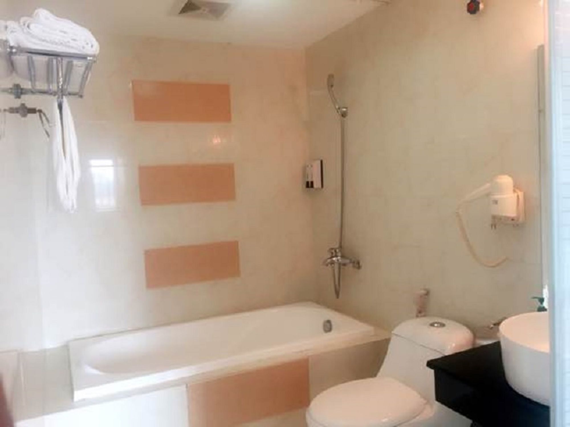 Oyo 1107 Dream Gold 1 Hotel Hanoi