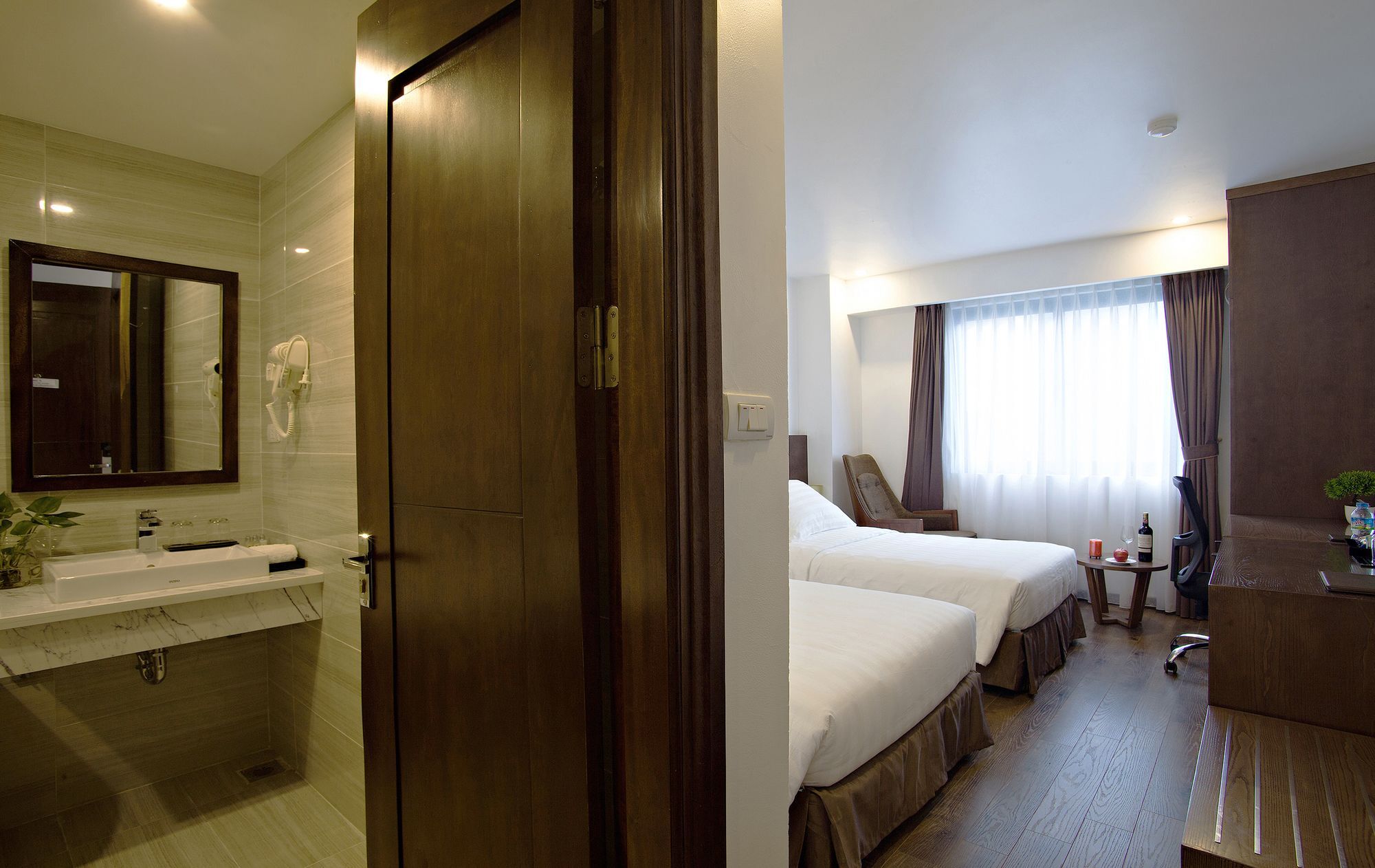 Hotel Inearth Hanoi