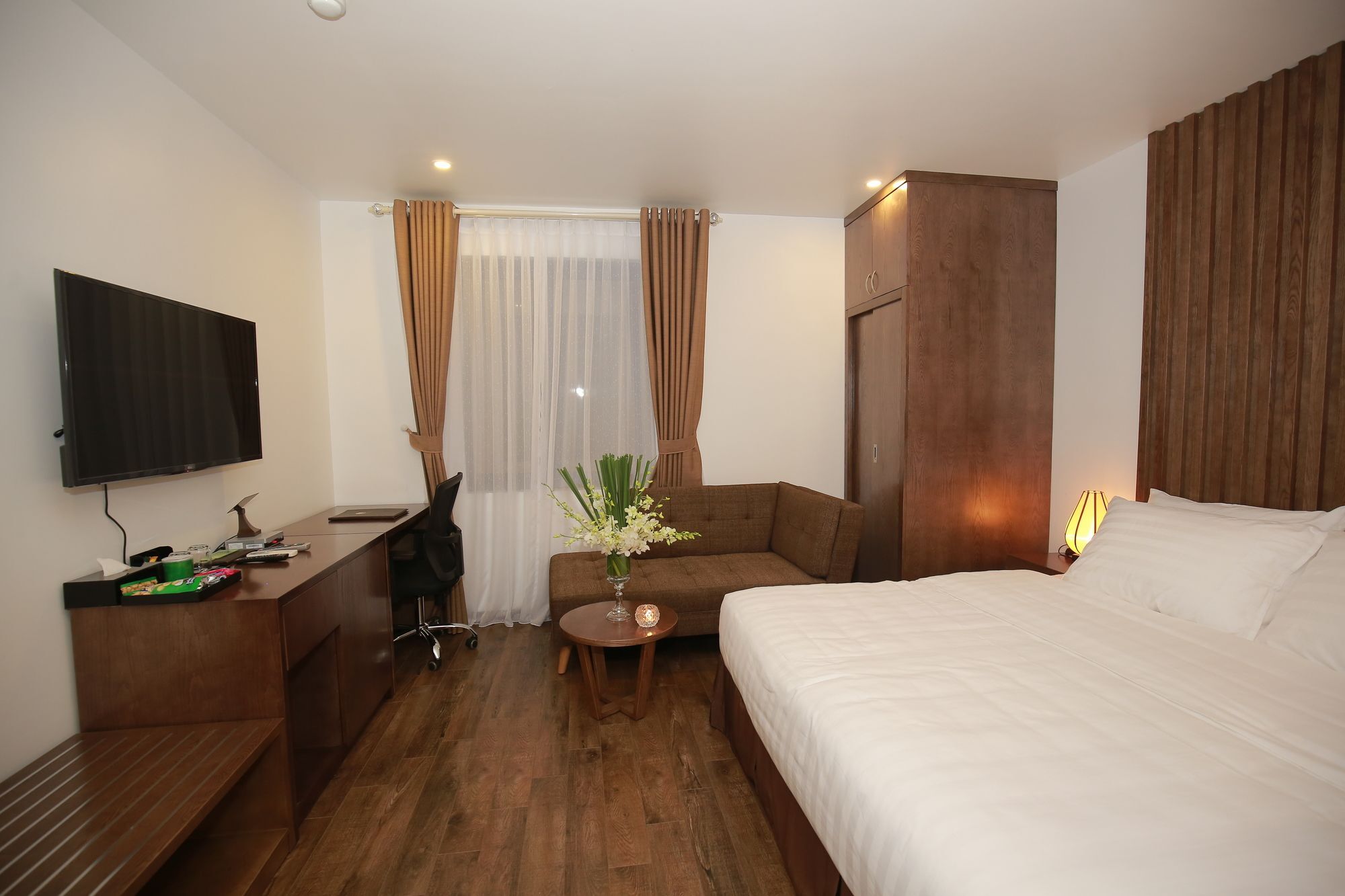 Hotel Inearth 3*