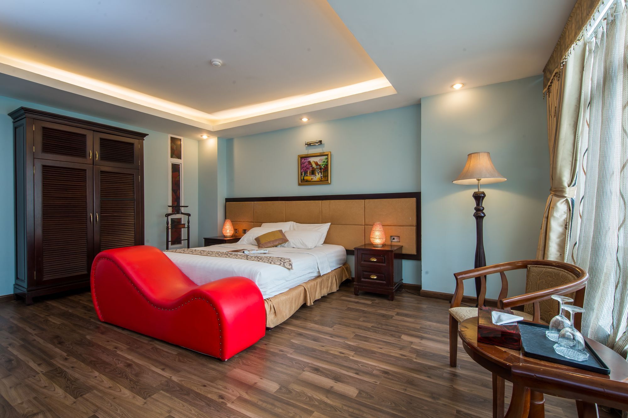 My Eiffel Hotel 3*