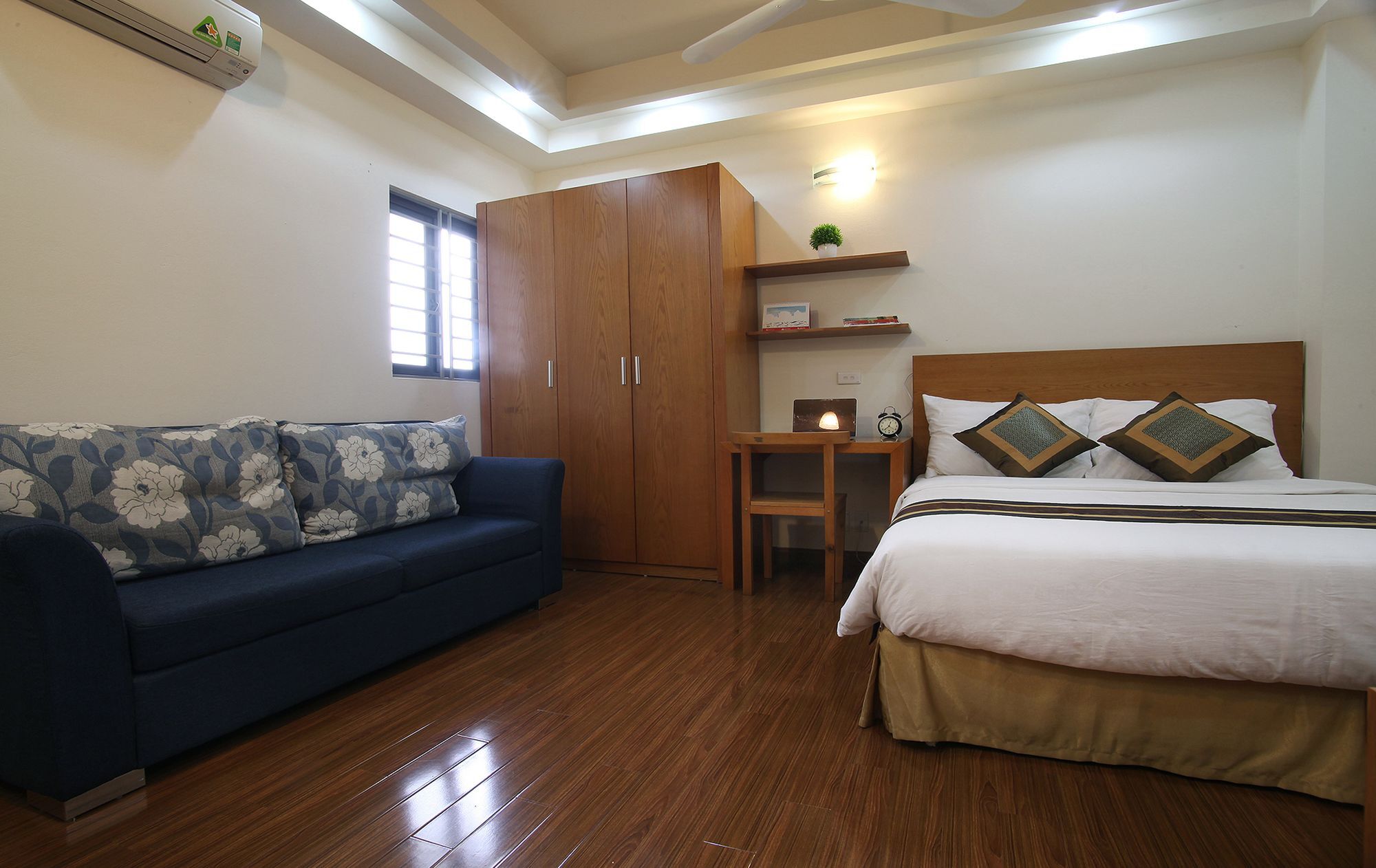 Hotel Poonsa Duy Tan Hanói