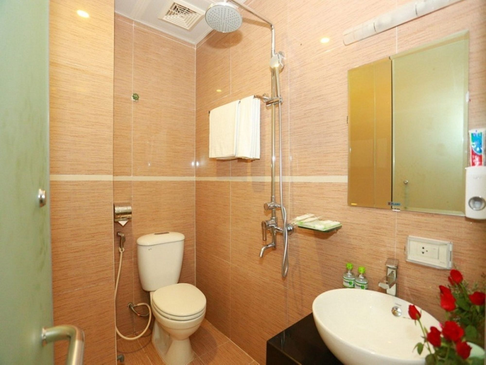 Oyo 210 Saki Hanoi