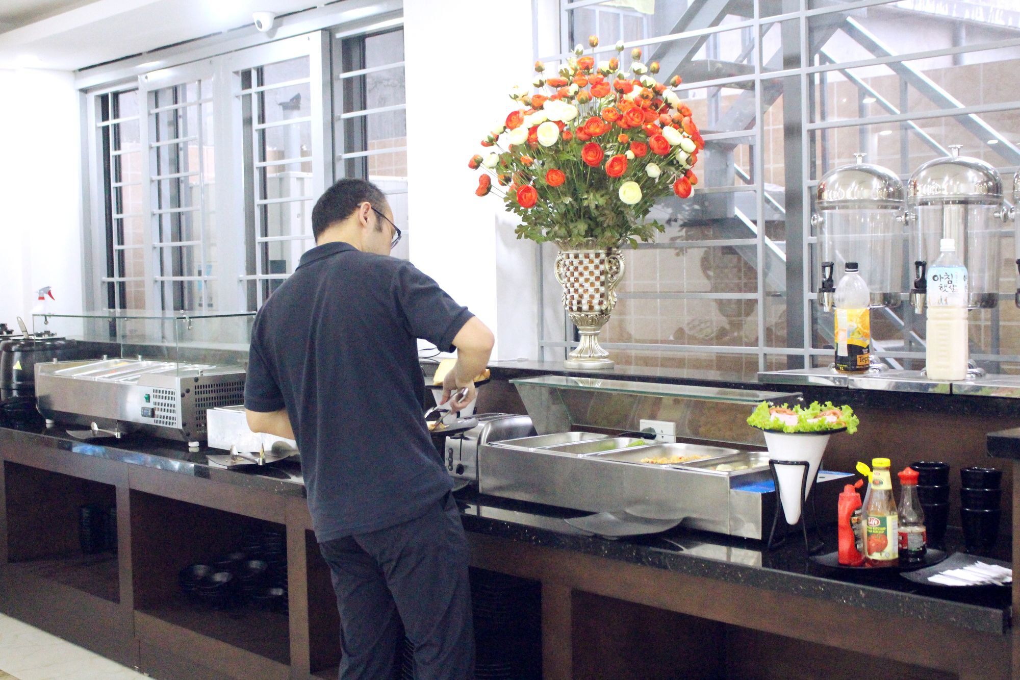 Suji Hotel 3*