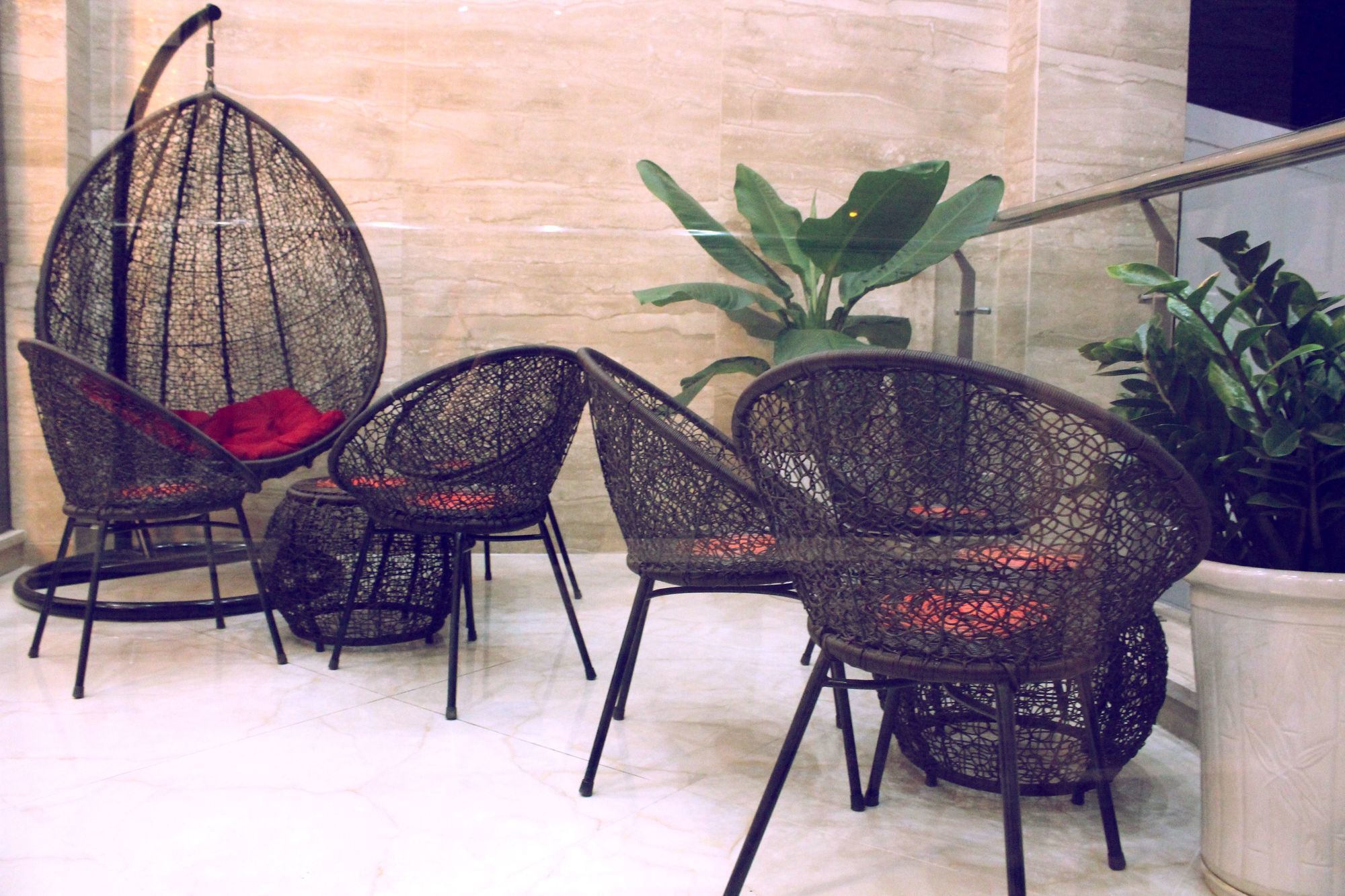 Suji Hotel 3*