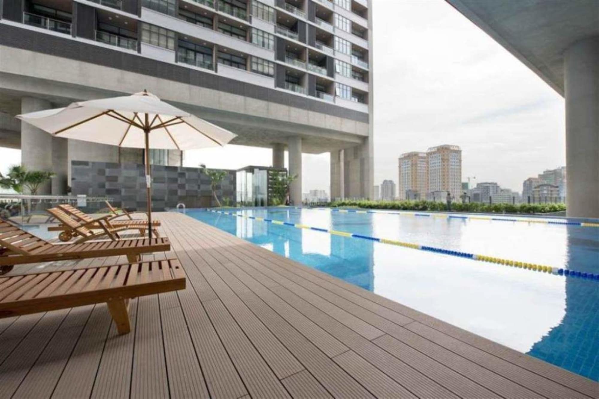 Dolphin Plaza Apartment