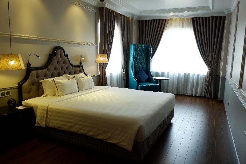 Imperial & Hotel
