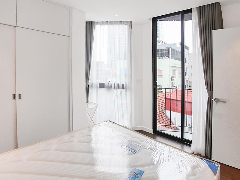 3 - Luxury In Tay Ho Street