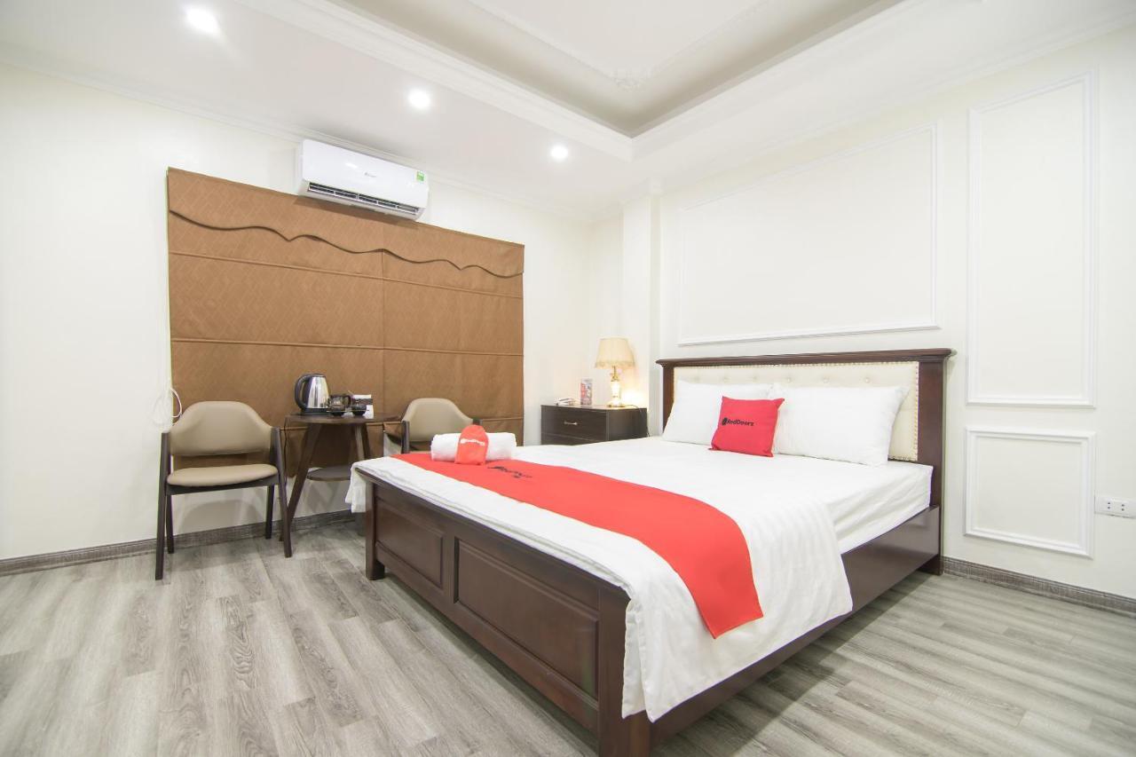 Reddoorz Near Pho Co Ha Noi Bed & Breakfast