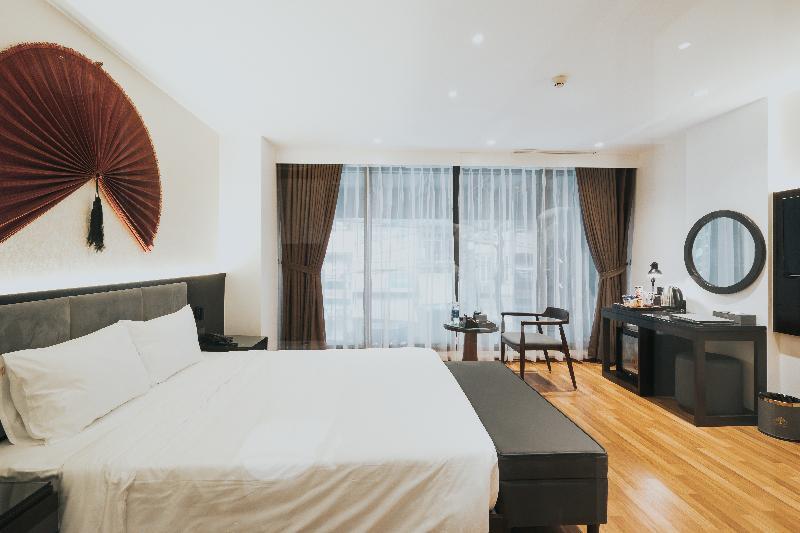 Fiesta & 4* Hanoi