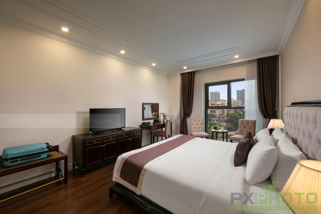 Adonis Hotel