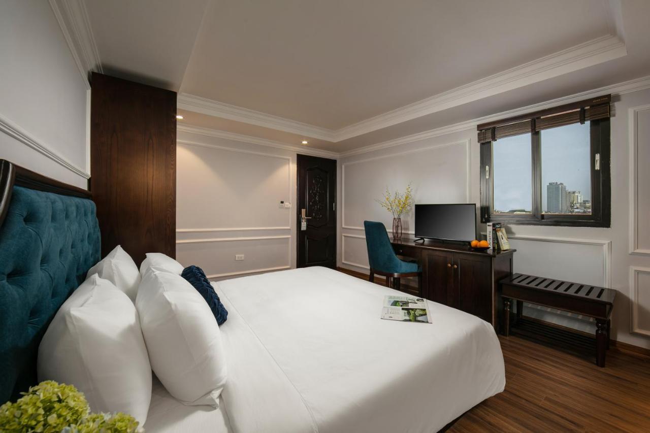 Maya Boutique & 4*