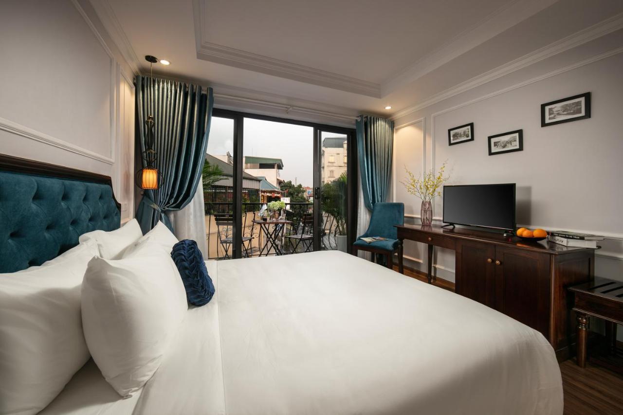 Maya Boutique & 4*