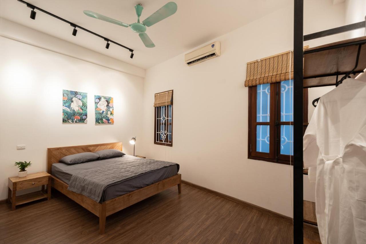 Nyna House-luxury-clean-sword