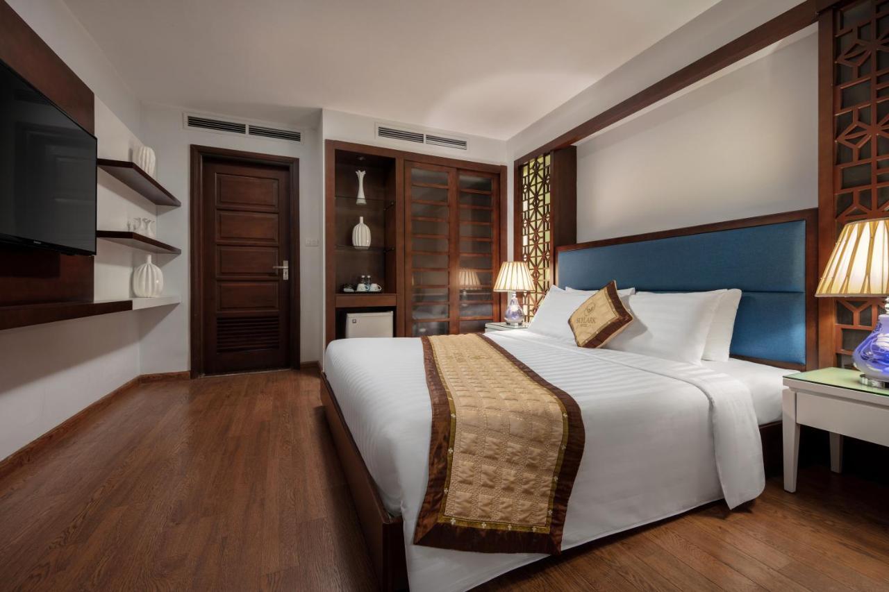 Skylark 4*
