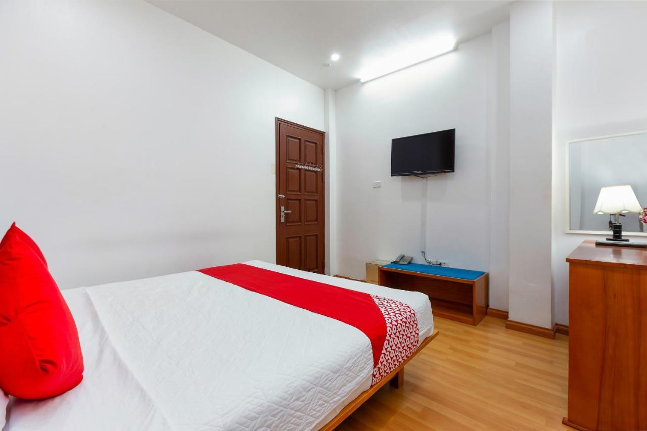 Hostel Little *