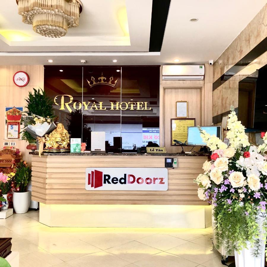 Hotel The Royal Near West