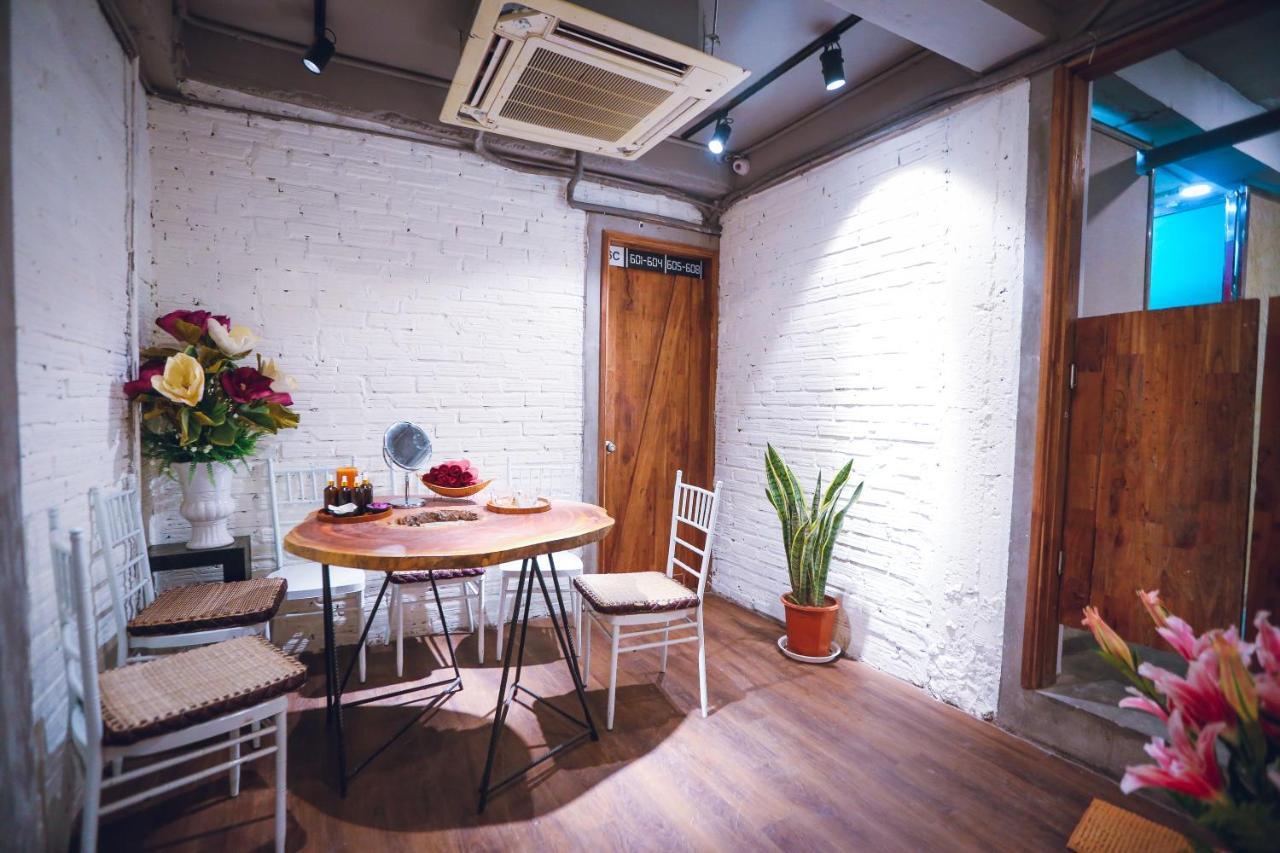Reddoorz @ Tong Duy Tan Street (adults Only)