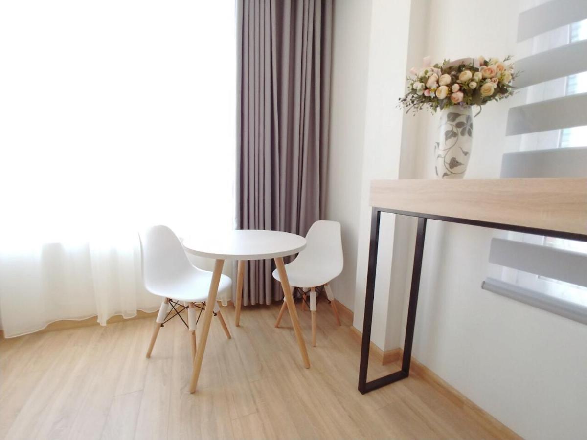 Lyn House - Service Hoang Quoc Viet Khách sạn hẻo lánh